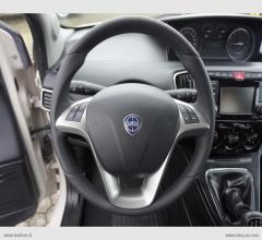 Auto - Lancia ypsilon 1.2 69 cv 5 posti gold