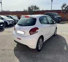 Auto - Peugeot 208 allure 1.5 hdi 100cv s&s 5p.