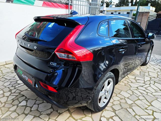Auto - Volvo v40 d2 r-design momentum