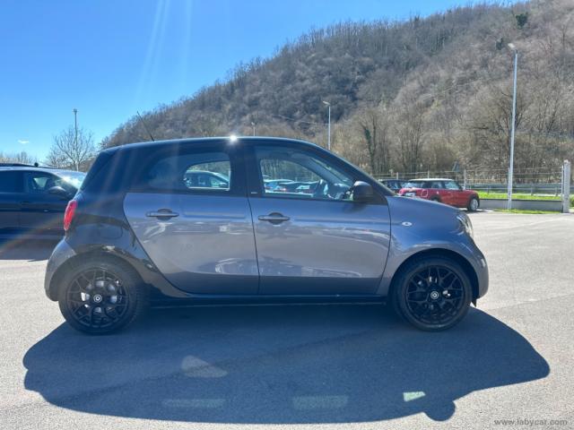 Auto - Smart forfour 70 1.0 twinamic passion