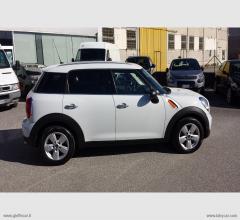 Auto - Mini mini one d countryman
