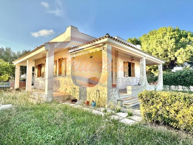 Appartamenti in Vendita - Villa in vendita a siracusa arenella