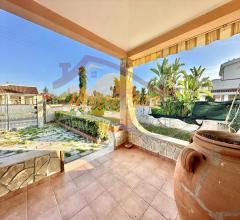 Appartamenti in Vendita - Villa in vendita a siracusa arenella
