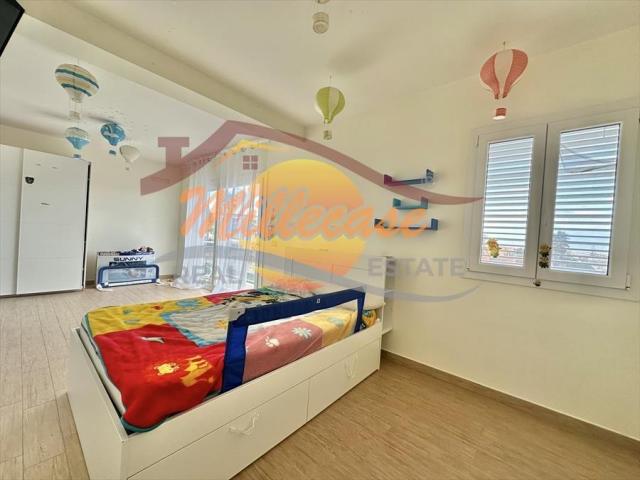 Appartamenti in Vendita - Casa indipendente in vendita a melilli citta' giardino