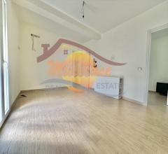 Appartamenti in Vendita - Casa indipendente in vendita a melilli citta' giardino