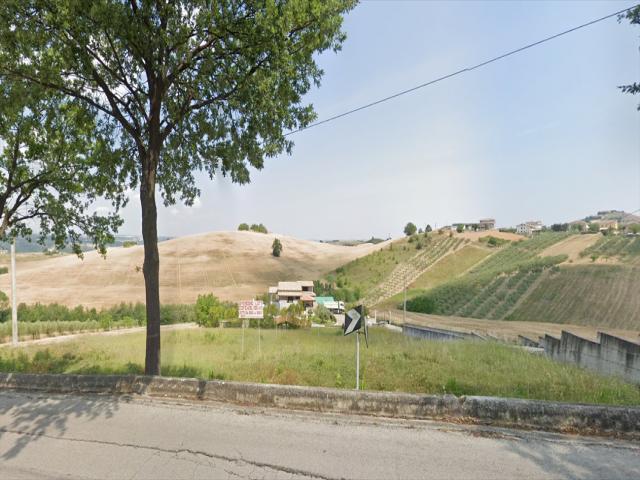 Appartamenti in Vendita - Terreno edificabile in vendita a casalincontrada semicentro