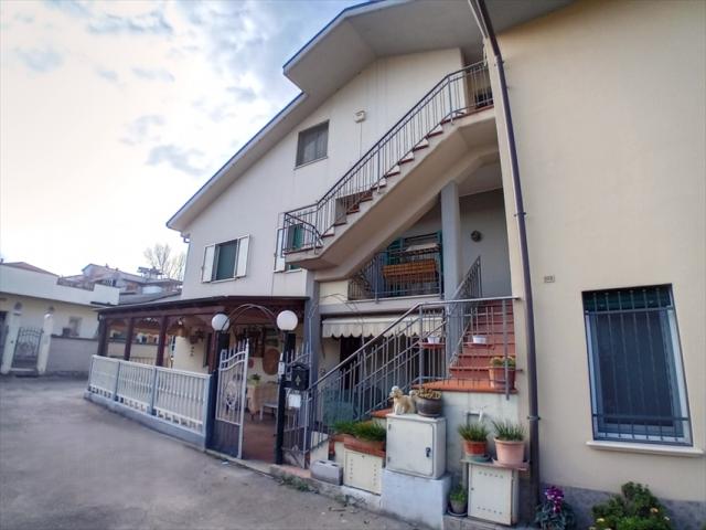 Appartamenti in Vendita - Casa indipendente in vendita a chieti semicentro