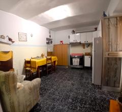 Appartamenti in Vendita - Casa indipendente in vendita a chieti semicentro