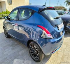 Auto - Lancia ypsilon 1.0 firefly 5p.s&s hyb. gold pl.