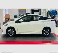 Auto - Toyota prius plug-in