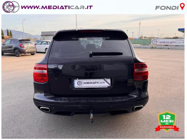 Auto - Porsche cayenne