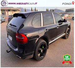 Auto - Porsche cayenne