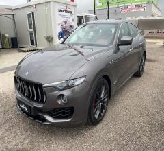 Auto - Maserati levante v6 diesel 275 cv awd