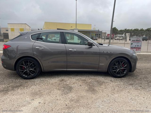 Auto - Maserati levante v6 diesel 275 cv awd