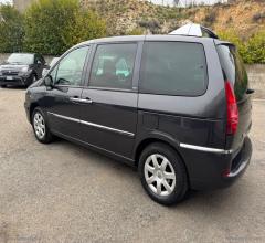 Auto - Peugeot 807 2.0 hdi fap sv