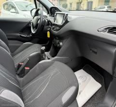 Auto - Peugeot 208 1.2 vti 82 cv 3p. allure