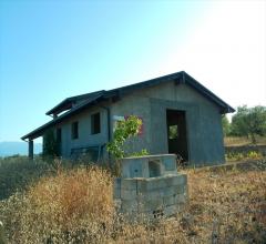Appartamenti in Vendita - Villa in vendita a rosciano semicentro