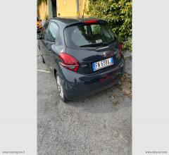 Auto - Peugeot 208 puretech 82 5p. allure