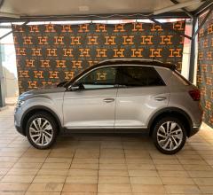 Auto - Volkswagen t-roc 2.0 tdi 150 dsg 4motion style bmt