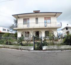 Villa in vendita a casalincontrada semicentro