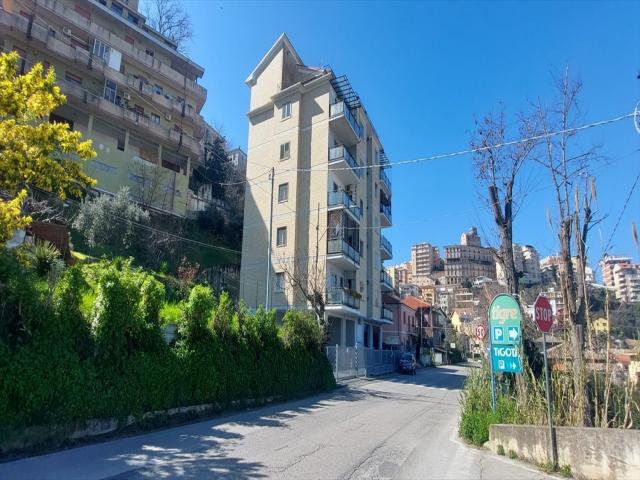 Appartamenti in Vendita - Appartamento in vendita a chieti pietragrossa