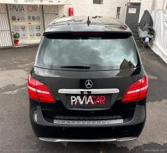 Auto - Mercedes-benz b 180 d premium