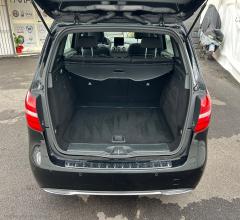 Auto - Mercedes-benz b 180 d premium