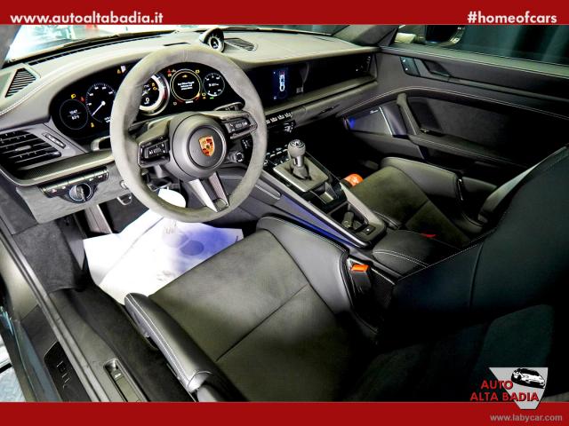 Auto - Porsche 911 carrera 2 gts