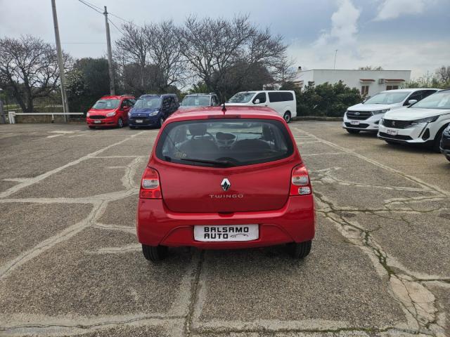 Auto - Renault twingo 1.2 8v dynamique