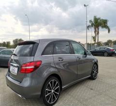 Auto - Mercedes-benz b 200 d automatic sport