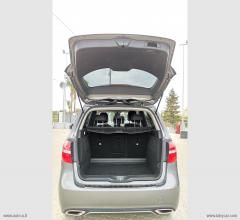 Auto - Mercedes-benz b 200 d automatic sport