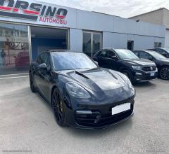 Auto - Porsche panamera turbo
