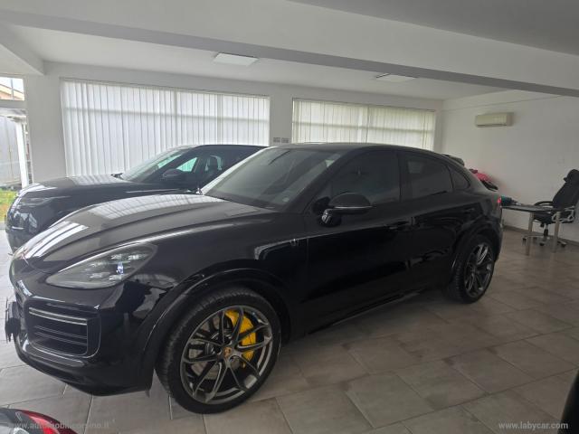 Auto - Porsche cayenne coupÃ© 4.0 v8 turbo