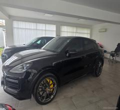 Auto - Porsche cayenne coupÃ© 4.0 v8 turbo