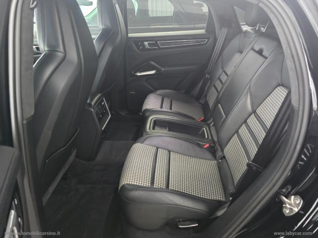 Auto - Porsche cayenne coupÃ© 4.0 v8 turbo