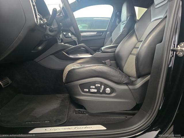 Auto - Porsche cayenne coupÃ© 4.0 v8 turbo