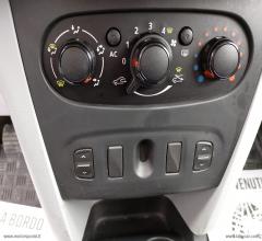 Auto - Dacia sandero 1.2 gpl 75 cv extra