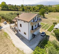 Appartamenti in Vendita - Villa in vendita a manoppello centro