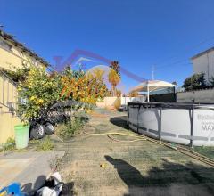 Appartamenti in Vendita - Villa bifamiliare in vendita a siracusa elorina