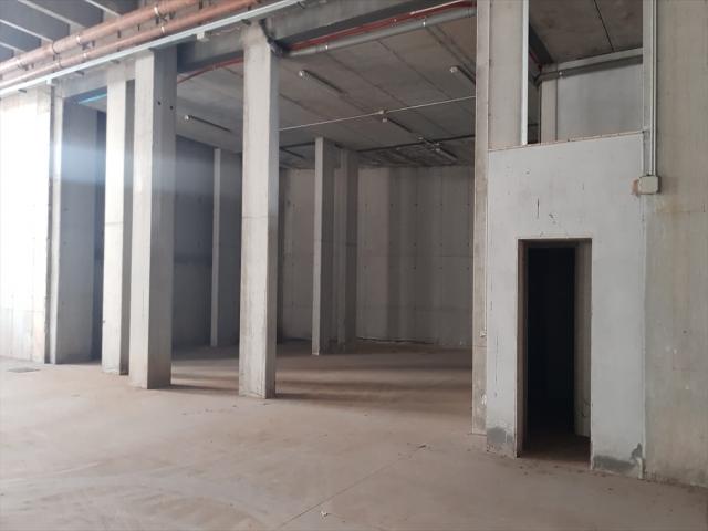 Appartamenti in Vendita - Capannone industriale in vendita a modugno periferia