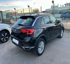Auto - Volkswagen t-roc 1.6 tdi scr advanced bluemot.tech.