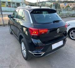 Auto - Volkswagen t-roc 1.6 tdi scr advanced bluemot.tech.