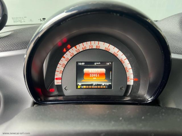 Auto - Smart forfour 70 1.0 twinamic superpassion