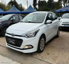 Auto - Hyundai i20 1.2 84 cv 5p. econext comfort