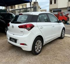 Auto - Hyundai i20 1.2 84 cv 5p. econext comfort