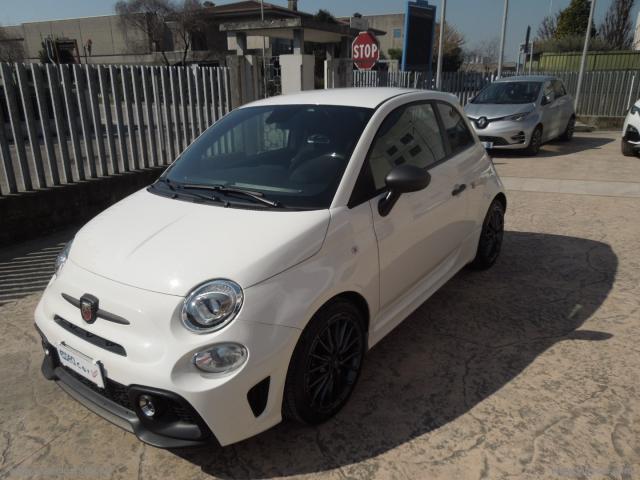 Auto - Abarth 595 1.4 turbo t-jet 165 cv