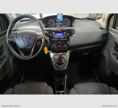Auto - Lancia ypsilon 1.2 69 cv 5p. gpl silver