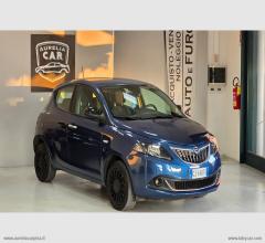 Auto - Lancia ypsilon 1.2 69 cv 5p. gpl silver