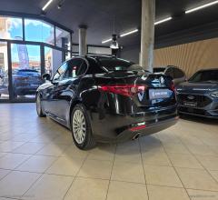 Auto - Alfa romeo giulia 2.2 td 136 cv at8 business