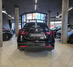 Auto - Alfa romeo giulia 2.2 td 136 cv at8 business